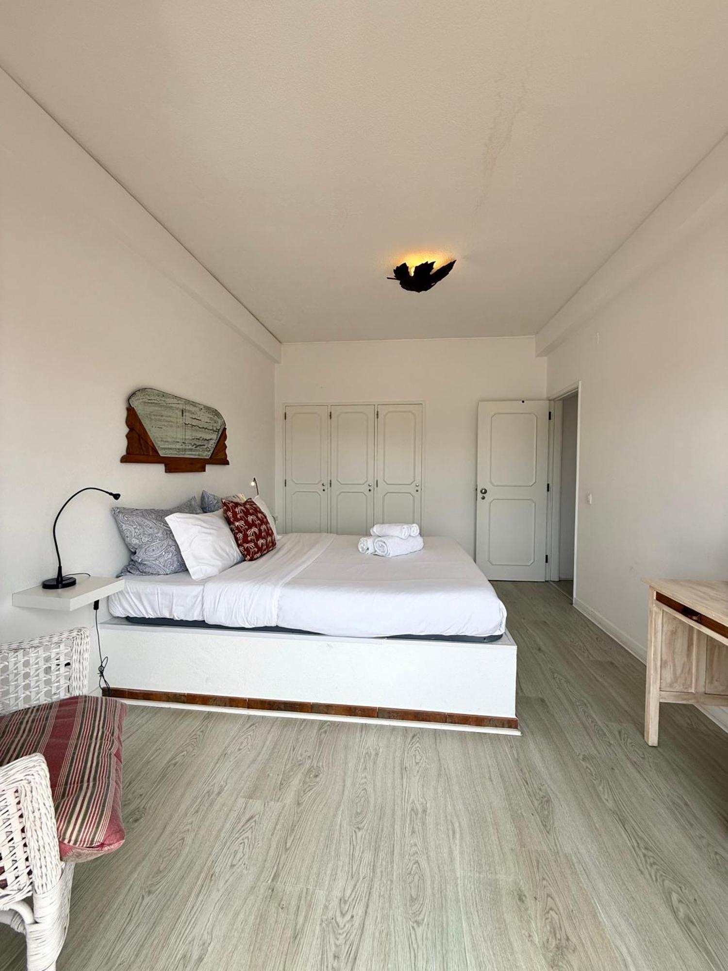Espectacular Apartamento Na Praia A 20 Min De Lisboa Costa de Caparica Luaran gambar