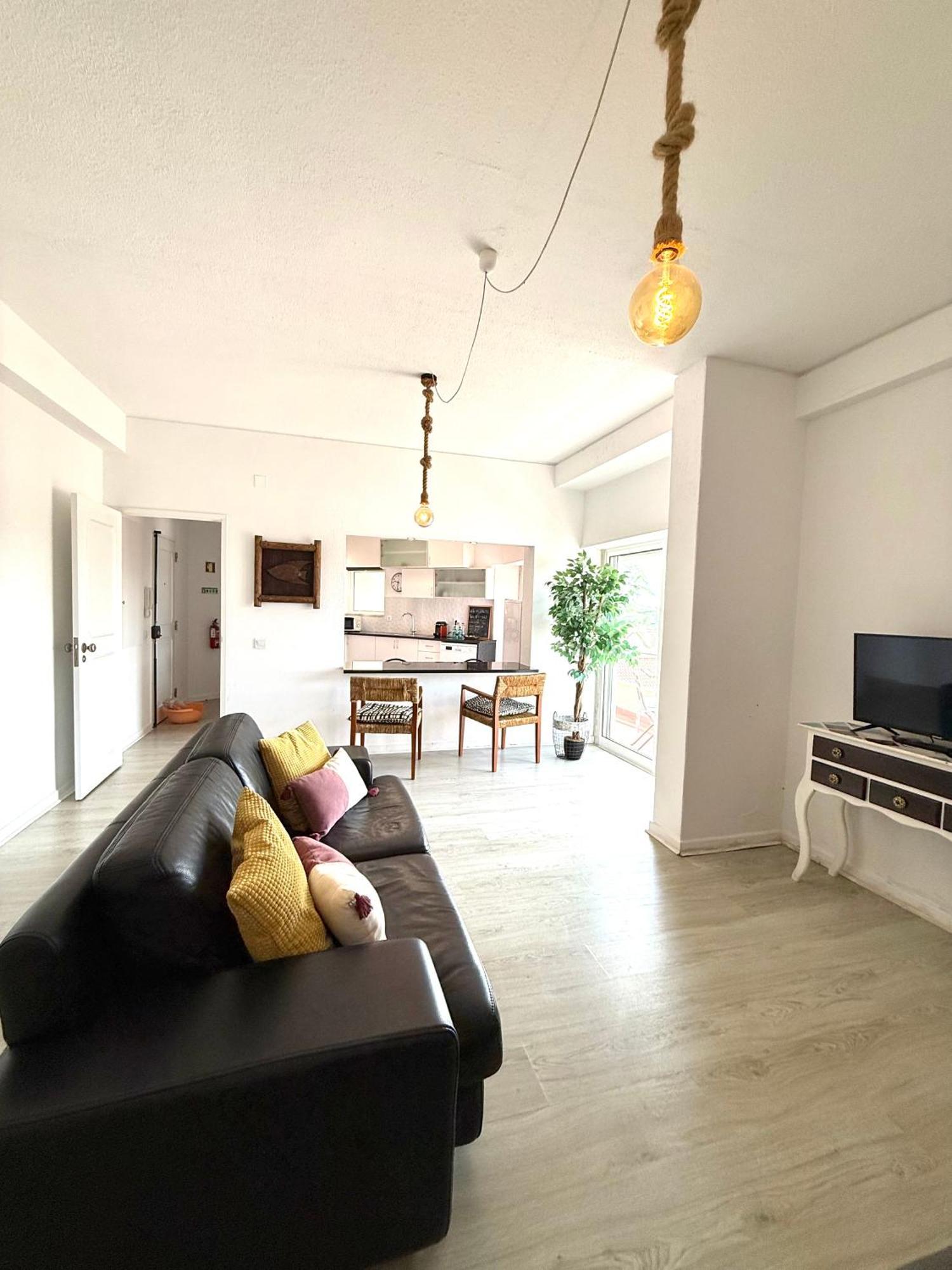 Espectacular Apartamento Na Praia A 20 Min De Lisboa Costa de Caparica Luaran gambar